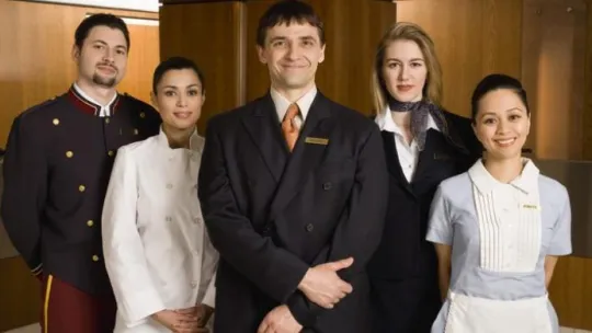 HOSPITALITY MANAGEMENT EN QUELQUES MOTS