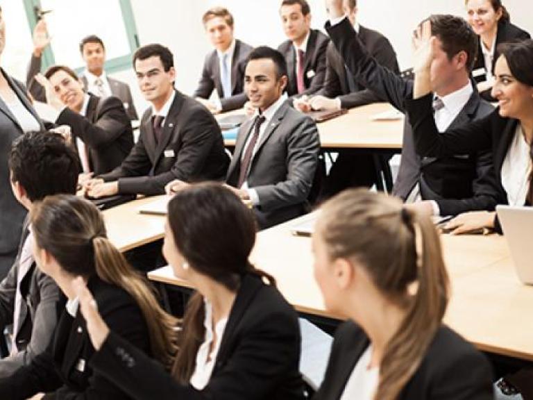FORMATION EN GESTION HÔTELIÈRE : COMMENT CHOISIR ?