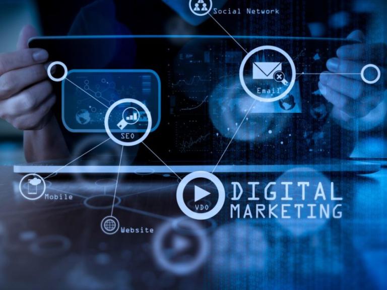 Quels métiers peut-on exercer après un master en marketing digital ?